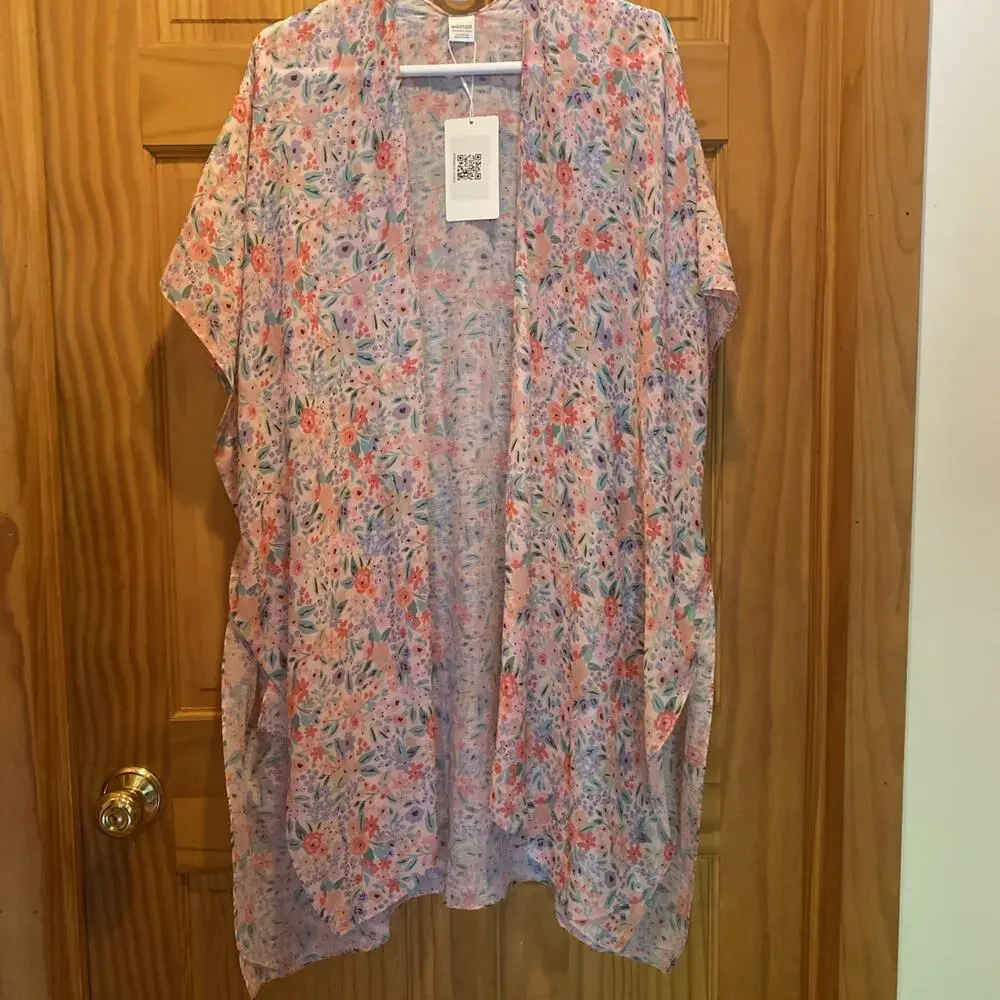 NWT Marleylilly One Size Pink Floral Kimono Cover Up